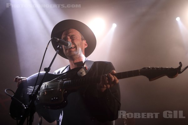 THE VEILS - 2023-06-12 - PARIS - Petit Bain - Finn Andrews